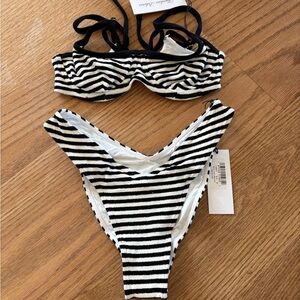 Frankie’s bikinis set